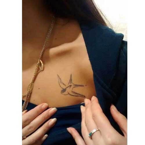 Bird temporary tattoo