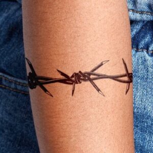 Barbwire Tattoo fake barb wire design