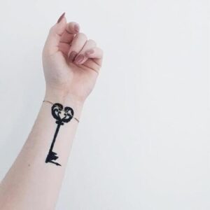 City key temporary tattoo